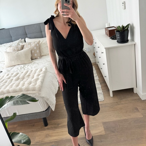 Black Michael Kors jumpsuit 🖤 - Picture 2 of 5